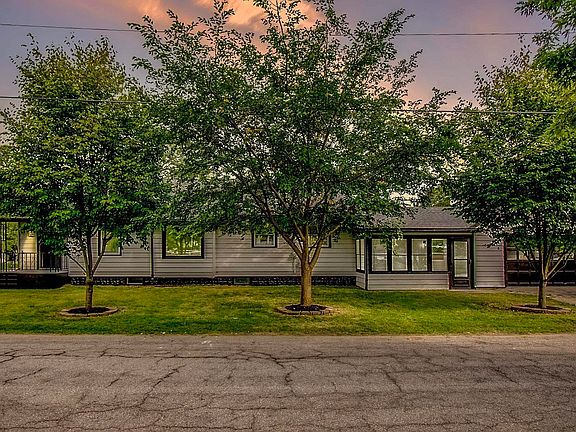 3rd image of 2134 Mather Ave