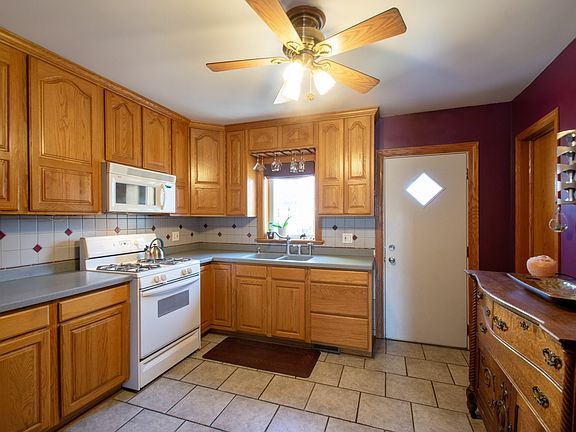 5th image of 3031 N Kimball Ave