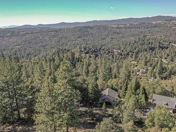 5th image of 20229 Chapel Dr