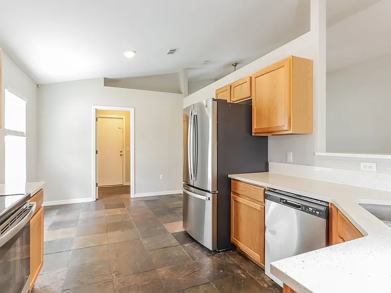 3246 Bellericay Ln — Photo 6