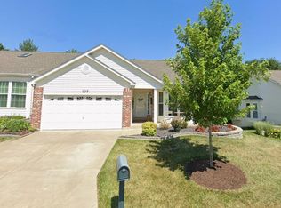 107 Twelve Oaks Dr #1D, Saint Peters, MO 63376