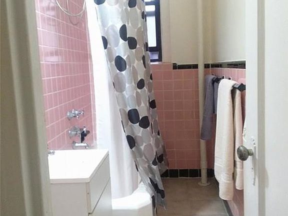 4th image of 4119 41st St APT 4D