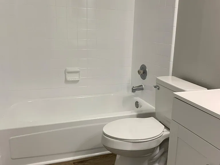 1798 Falconcrest Dr — Photo 21