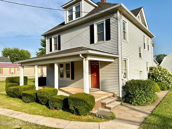 3rd image of 2536 W Front St