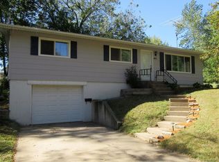 411 N 5th St, Oskaloosa, IA 52577