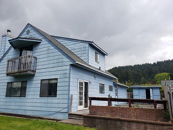 5th image of 2609 Maher Ave