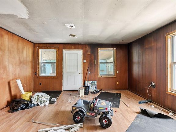 5th image of 820 S Kenner Ave