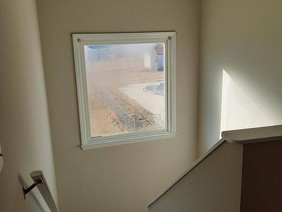 4th image of 28 Crosswinds Cir