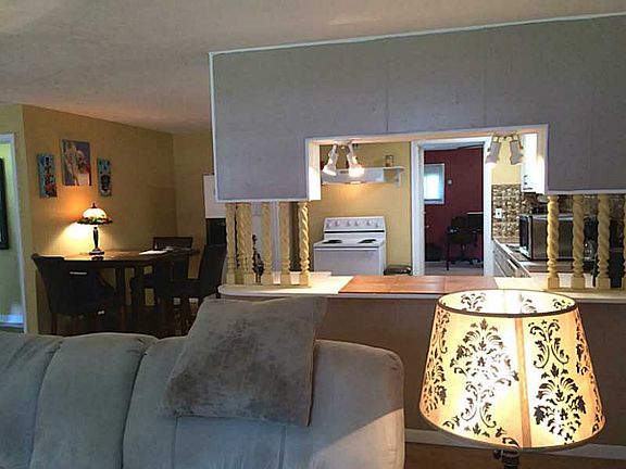 5th image of 927 Beaumont Ave