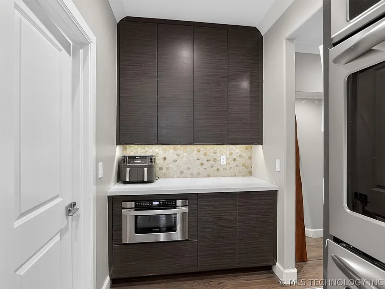 1119 W 86th Pl S — Photo 11
