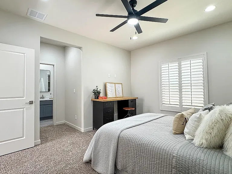 5848 Kobe Bryant St — Photo 3
