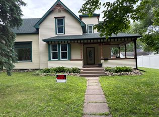 432 N 3rd St, River Falls, WI 54022