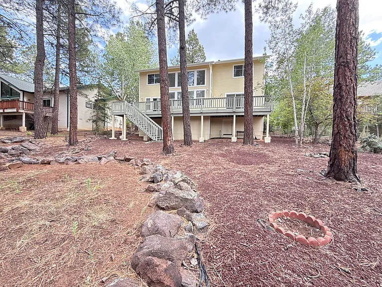 1808 W University Ave — Photo 18