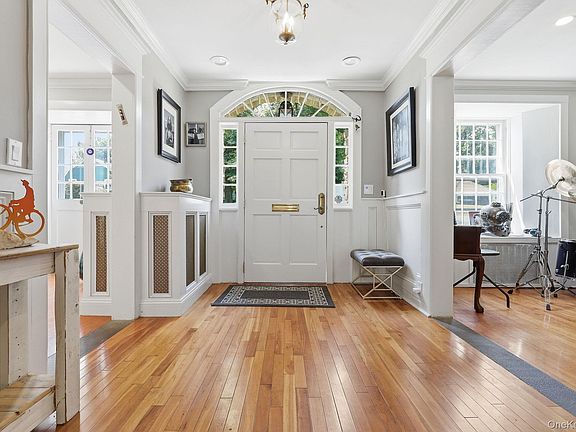 2nd image of 51 Adriance Ave