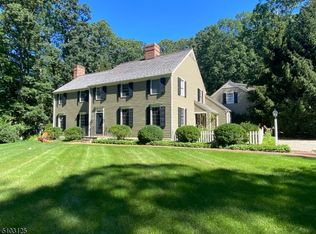 62 Willow Ave, Far Hills, NJ 07931