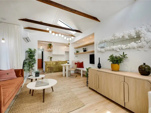 810 E 8th St, Long Beach, CA 90813