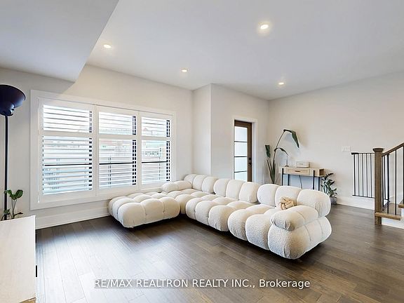 5th image of 3 Spring Ln #C