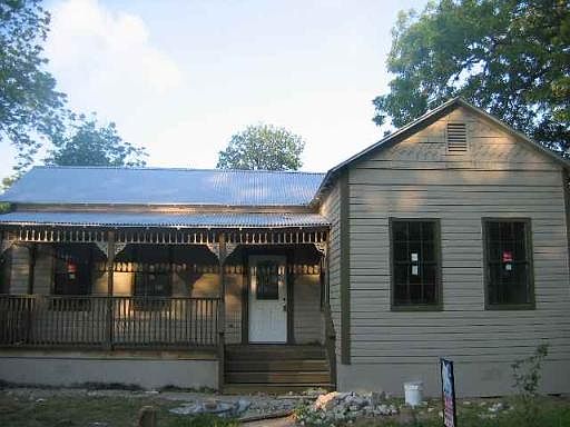 1st image of 648 S CASTELL AVE