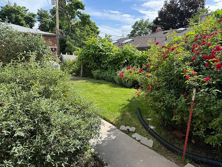 2278 E Logan Ave — Photo 18