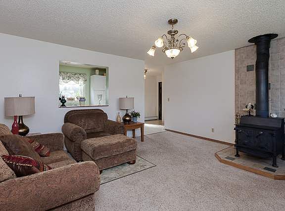 4th image of 2194 Planters Ln