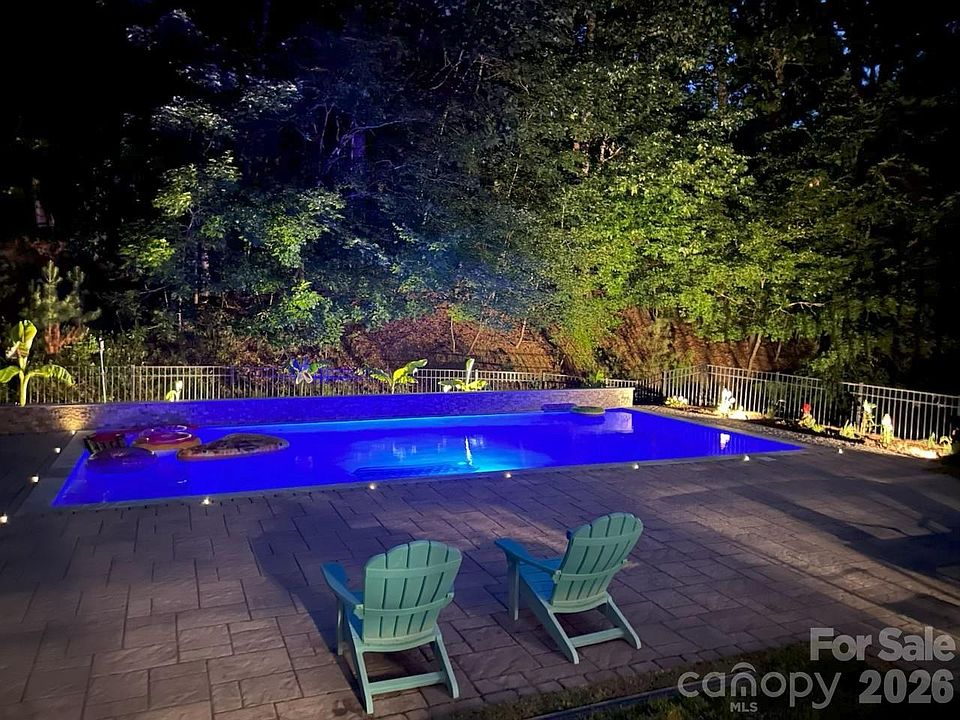 1st image of 11112 Broken Brook Way