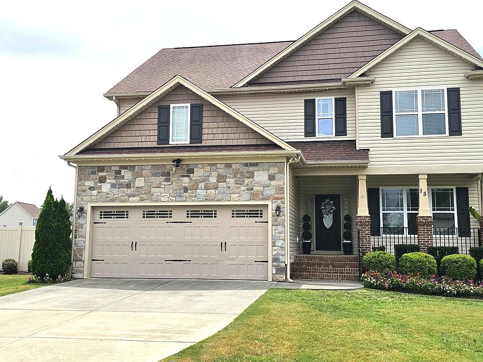 1st image of 15 Brushwood Ct