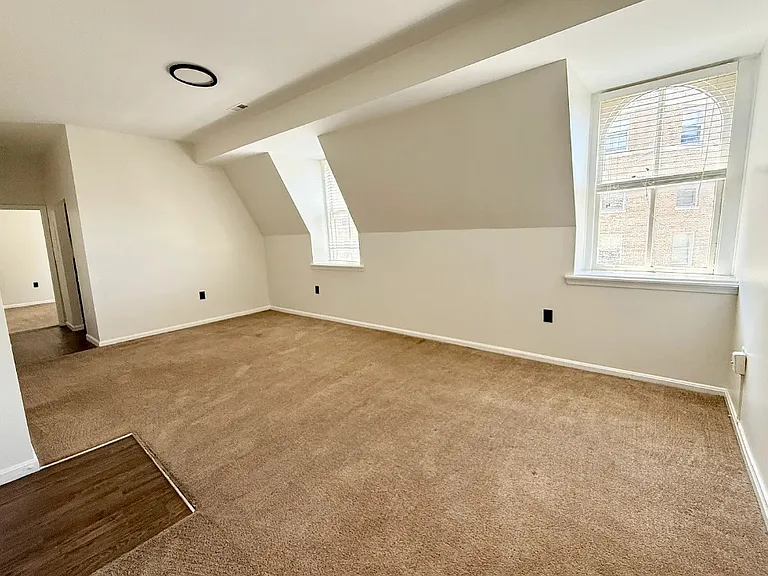902 Cathedral St #3 — Photo 8