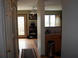 72 Middle St, Riverside, RI 02915