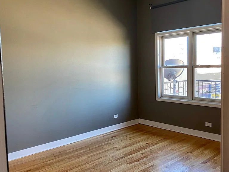 420 N Noble St #3 — Photo 8