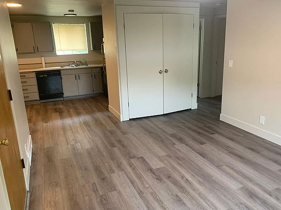 3rd image of 1592 S 500 E APT 3