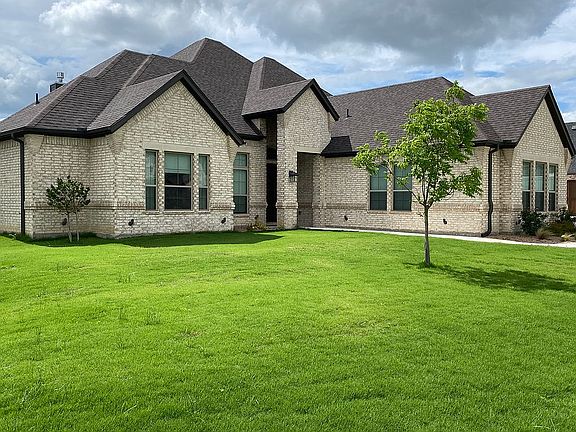 5th image of 1133 Crown Valley Dr
