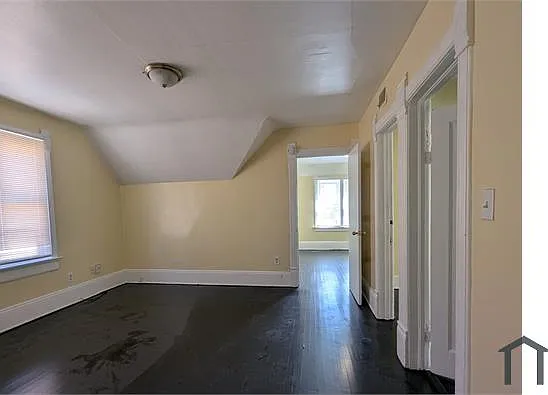 1304 W Ring St #2 — Photo 2