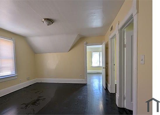 2nd image of 1304 W Ring St #2
