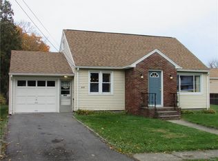 217 Sunnycrest Rd, Syracuse, NY 13206