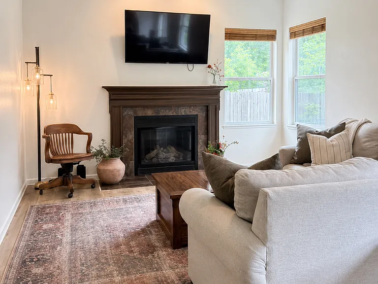 512 Devencroft Rdg E — Photo 12