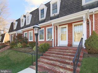 4647 34th St S, Arlington, VA 22206