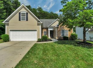 2922 Oakdale Pasture Dr, Charlotte, NC 28216