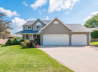 508 High St, Pewaukee, WI 53072