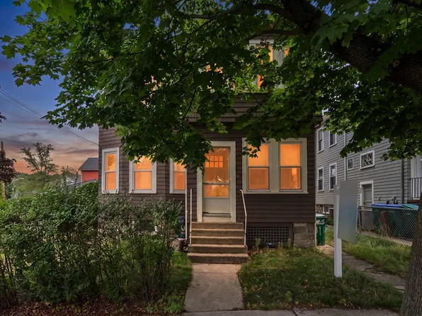 31 Lewis St, Medford, MA 02155