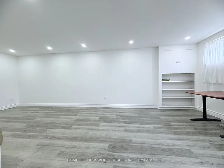 61 Crosland Dr — Photo 34