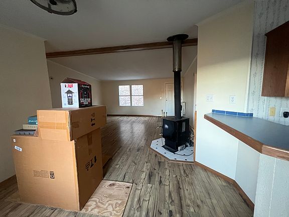 5th image of 1155 Gouge Cove Rd