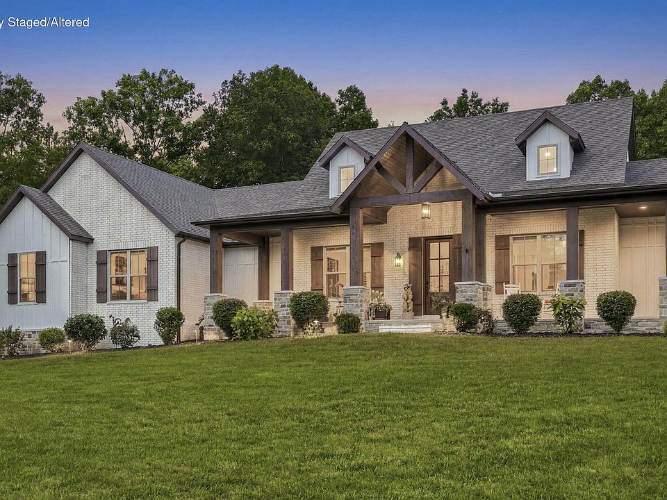1st image of 722 Seven Pines Drive