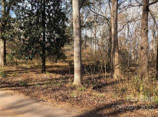 1074 Better Brook Ln, Lincolnton, NC 28092