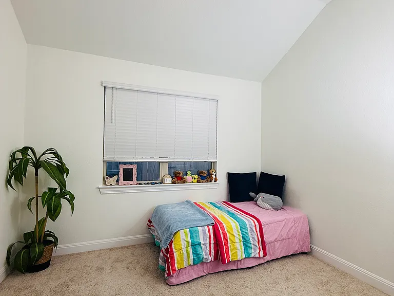 2944 Youngwood St — Photo 16