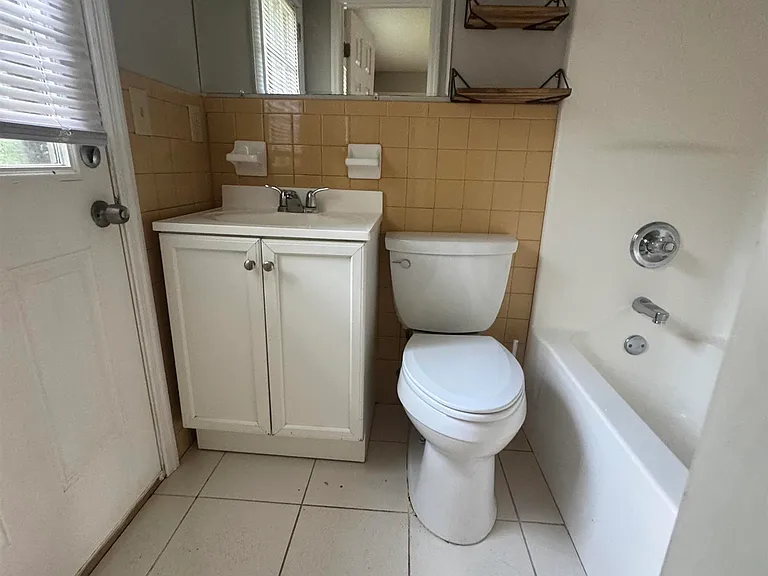 4718 Rutledge Dr NW — Photo 8
