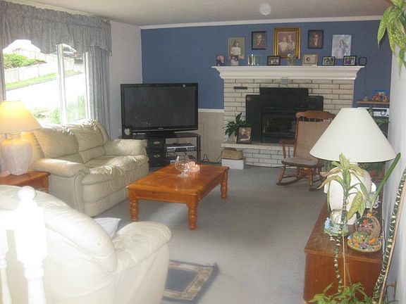 5th image of 1811 200th Pl SW