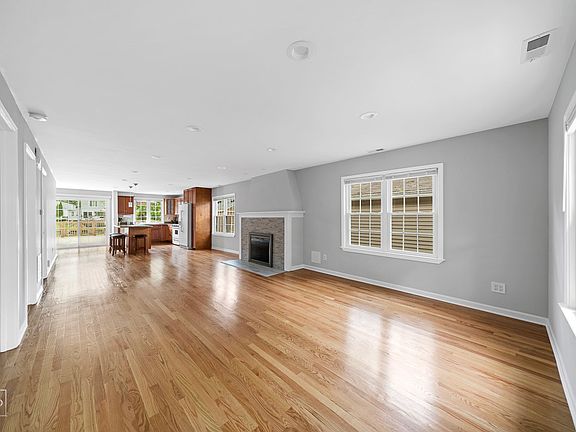 2nd image of 39456 N Circle Ave