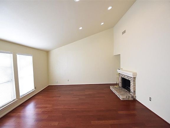 5th image of 4049 Herschel Ave APT D