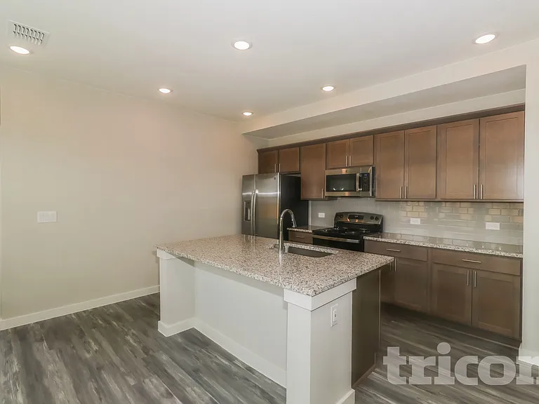 1733 Mexican Heather Dr — Photo 4