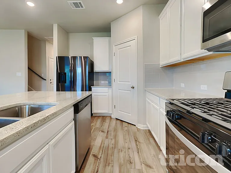 11802 Copperstone Ave — Photo 5